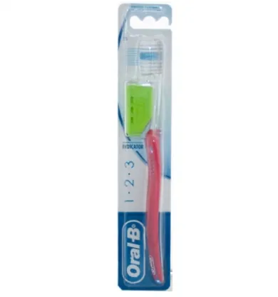 Oral-B Classic Care Spazzolino denti testina 40